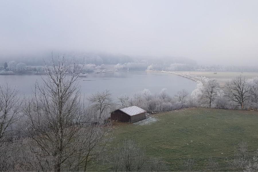 Stille X Weite - Hochwertige Wohnung Mit See-Panorama Kronburg Eksteriør bilde