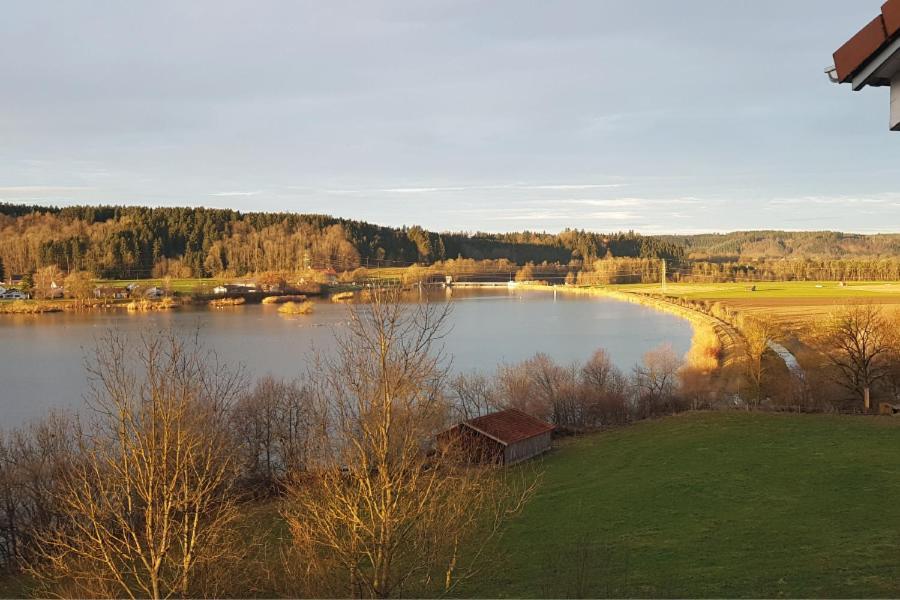 Stille X Weite - Hochwertige Wohnung Mit See-Panorama Kronburg Eksteriør bilde